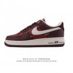 耐克 Nike Air Force 1 '07 空军一号含气垫 小白鞋 低帮百搭厚底增高休闲运动板鞋。柔软、弹性十足的缓震性能和出色的中底设计，横跨复古与现代的
