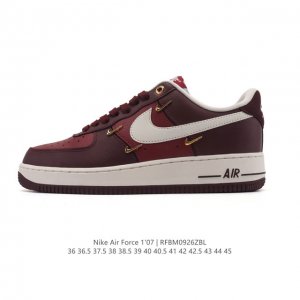 耐克 Nike Air Force 1 '07 空军一号含气垫 小白鞋 低帮百搭厚底增高休闲运动板鞋。柔软、弹性十足的缓震性能和出色的中底设计，横跨复古与现代的