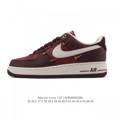 耐克 Nike Air Force 1 '07 空军一号含气垫 小白鞋 低帮百搭厚底增高休闲运动板鞋。柔软、弹性十足的缓震性能和出色的中底设计，横跨复古与现代的