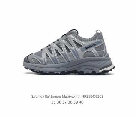 萨洛蒙 Salomon Raf Simons Matrixspirith 运动鞋 缓冲轻量 缓震回弹运动鞋跑鞋 厚底增高老爹鞋一脚蹬慢跑鞋。Salomon 是一 - 点击图像关闭