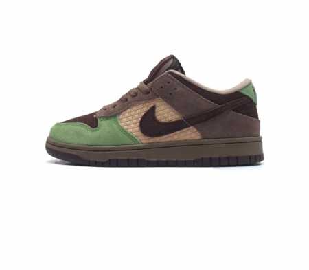 真标 耐克 Nike Sb Dunk Low Pro 男 女滑板鞋 经典复古运动鞋 采用低帮设计 塑就经典 Dunk 风格 鞋垫后跟搭载 Zoom Air 气垫 - 点击图像关闭