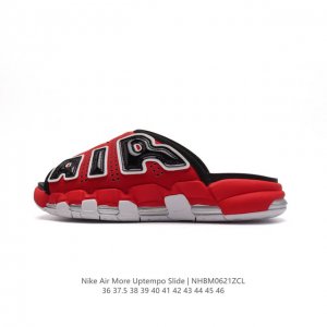 耐克 NIKE AIR MORE Uptempo Slide皮蓬拖鞋 休闲沙滩鞋 家居拖鞋 以流行于街头的涂鸦文化为设计灵感，整体的设计风格夸张而充满魅力，厚实