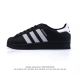 100 阿迪达斯 Adidas Superstar 三叶草经典贝壳头系列 迪奥联名 新款休闲板鞋潮流男女士运动鞋 。鞋面柔软皮革材质 标志性的贝壳鞋头，锯齿三条