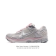 Nike 耐克夏季 Zoom Vomero 5 运动鞋休闲训练跑步鞋。Nike Zoom Vomero 5 男女子运动鞋妥帖包覆足部，提供透气支撑效果。耐穿材料