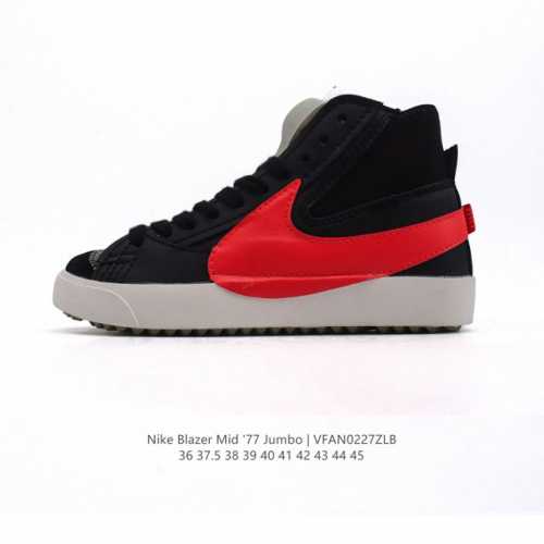 耐克 Nike Blazer Mid '77 Jumbo 男女士运动鞋 抓地板鞋革新重塑经典街头人气鞋款。采用人气传统外观，巧搭大号耐克勾勾设计和宽大鞋带。柔软