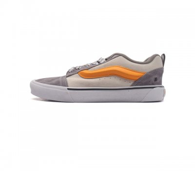 万斯 Vans Knu-Skool Vr3 Lx 面包鞋 坎普尔 茱利安系列低帮复古硫化休闲运动板鞋 肥胖版大logo 要说整个2023年最为热门的鞋型之一 面