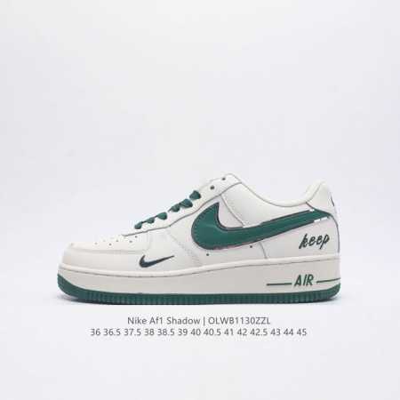 耐克 Nike Air Force 1 ’07 空军一号低帮百搭休闲运动板鞋。柔软、弹性十足的缓震性能和出色的中底设计，横跨复古与现代的外型结合，造就出风靡全球 - 点击图像关闭