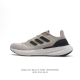 阿迪达斯 Adidas 超弹跑步系列pureboost 22 新款稳定排汗减震回弹防滑耐磨跑步运动鞋跑步鞋。含再生材料的短距离跑步鞋，Pureboost系列跑鞋