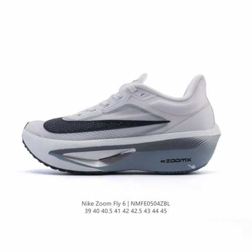公司级 Nike耐克Zoom Fly 6 马拉松碳板跑步鞋男鞋Fn8455-001春新款男子Zoom Fly 6 Prm缓震轻便跑步鞋。这款鞋在继承了 Nike