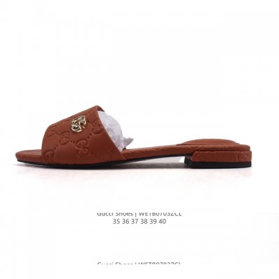 新品 古驰 Gucci 方头小羊皮皮革拖鞋女全覆盖金属标志休闲居家一字拖 黑色 Gucci拖鞋香到跺脚这双拖鞋的软底设计真的太贴心了！逛街2小时都不觉得累，走起