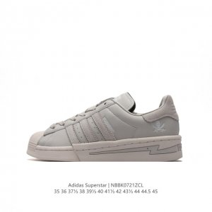 阿迪达斯 Adidas Superstar 三叶草经典贝壳头系列 新款休闲板鞋潮流男女士运动鞋 。鞋面柔软皮革材质 标志性的贝壳鞋头，锯齿三条纹，简约的线条。就