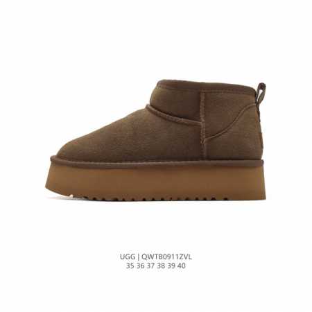 Ugg 雪地靴 女鞋广东原产，采用tpu模压鞋面内嵌羚羊棕羊毛，鞋面具有防水功能，选用7毫米uggpure 植入式羊毛里衬与可拆卸的uggpure 植入式羊毛鞋 - 点击图像关闭