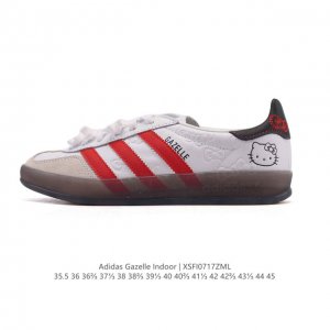 公司级 阿迪达斯 Adidas Originals Gazelle Indoor复古三叶草防滑透明橡胶板鞋经典运动鞋 Hello Kitty 猫。这款经典鞋,忠