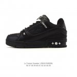 公司级 头层皮带芯片 路易威登 Louis Vuitton Lv路易威登板鞋 时尚运动鞋潮厚底增高男女鞋。舒适防滑底和百搭性霸屏整个时尚娱乐圈，细节调整完美主义