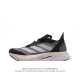 阿迪达斯 Adidas ADIZERO BOSTON 12舒适潮流 防滑耐磨轻便低帮厚底增高老爹鞋 男士箱根限定系列训练备赛马拉松跑步运动鞋，这款adidas