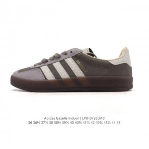 特价公司级 阿迪达斯 Adidas Originals Gazelle Indoor复古三叶草防滑透明橡胶板鞋经典运动鞋。这款经典鞋,忠于原版设计,缀撞色三条纹