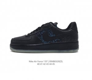 耐克nike Air Force 1 Low 空军一号 Af1 低帮百搭休闲运动板鞋 柔软 弹性十足的缓震性能和出色的中底设计 横跨复古与现代的外型结合 造就出