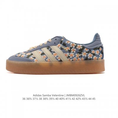 Adidas 阿迪达斯 男女款运动鞋 三叶草Samba Velentine 休闲鞋 德训鞋 复古板鞋经典运动鞋。一款阿迪达斯的Samba面包鞋，该鞋具有厚实的用