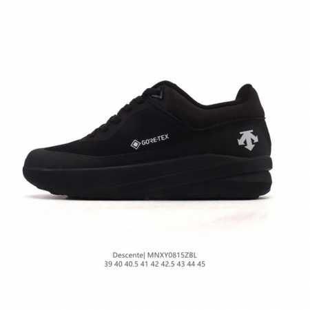 新品公司级 Descente 迪桑特Urban Outdoor系列男款Traxis运动休闲鞋夏季新品。迪桑特的Core-Tex面料，轻薄又坚固，防水透气还防风， - 点击图像关闭
