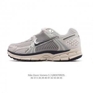 Nike 耐克夏季 Zoom Vomero 5 运动鞋休闲训练跑步鞋。Nike Zoom Vomero 5 男女子运动鞋妥帖包覆足部，提供透气支撑效果。耐穿材料