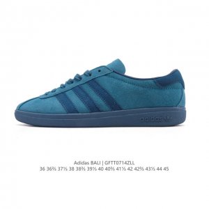 阿迪达斯 Adidas Ig6195 Bali休闲情侣翻毛皮运动板鞋 德训鞋 Adidas Bali 以海洋蓝回归 与更熟悉的阿迪达斯运动鞋 如阿迪达斯 Sam