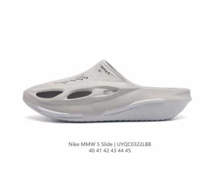 耐克 视觉先锋 Nike Mmw 5 Slide 男子拖鞋 一双来自未来的拖鞋 Mmw X Nike合作系列的第四款鞋 Mmw Nike 005 Slide 具 - 点击图像关闭