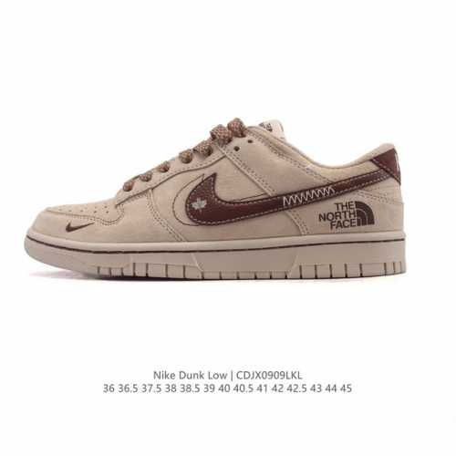 特价 耐克 Nike Dunk Low Retro 运动鞋复古板鞋。作为 80 年代经典篮球鞋款，起初专为硬木球场打造，后来成为席卷街头的时尚标杆，现以经典细节