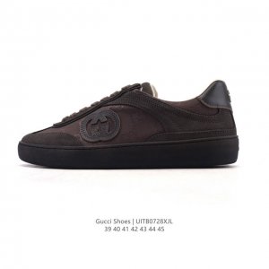 公司级 Gucci 25新款板鞋男运动鞋德训鞋春季轻便系带透气情侣鞋休闲软底小白鞋透气孔皮革休闲德训 低帮 时尚板鞋，德训鞋的版型大家都知道 是非常显脚瘦的！这