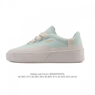 阿迪达斯 Adidas Labcourt 百搭休闲轻松舒适 耐磨透气低帮 厚底增高运动板鞋 男女同款。鞋面使用了绒毛麂皮 ，鞋面和鞋底连接处使用了包边处理，看起
