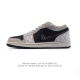 耐克 乔丹Air Jordan 1 Low Aj1 乔1 乔丹1代Aj1 低帮复古文化休闲运动篮球鞋，从1985 年面世的元年款汲取设计灵感，采用简洁大方的经典