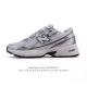 New Balance Mr740 Nb新百伦系列复古老爹风休闲运动慢跑鞋。采用轻质牛剖革拼接透气网眼衬垫织物鞋面材质 T-Beam大底提供足步弓支撑 保持步态