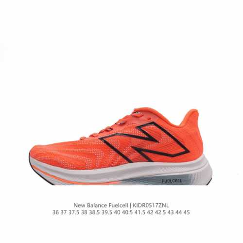 新百伦 New Balance Nb 男女鞋rc Elite系列mrcxlg3马拉松专业竞速碳板跑步鞋。搭载全新升级的全脚掌，Fuelcell科技中底，其优秀的