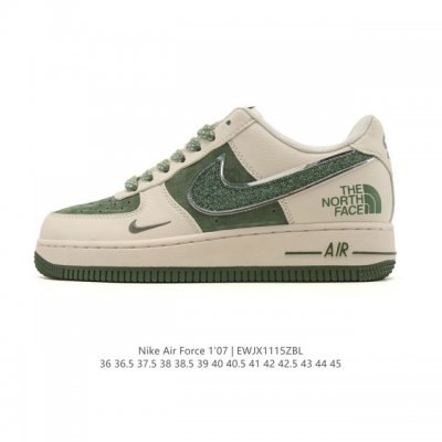 耐克 Nike Air Force 1 '07 Low 空军一号含气垫 低帮 小白鞋 百搭厚底增高休闲运动板鞋。柔软、弹性十足的缓震性能和出色的中底设计，横跨复