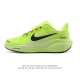 颠覆式升级！Nike 飞马新鞋 触感柔软，质感升级！随着“耐克 蓝图 系列”在巴黎的盛大发布，全新一代 登月41代 Nike pegasus 41运动老爹鞋也正