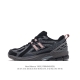 新百伦 New Balance M 6系列 复古运动鞋单品宝藏老爹鞋款。作为nb最经典的档案鞋型之一，与2002一样， 6有着nb最成熟的技术加持和复古款式，而