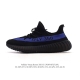 Adidas 阿迪达斯 Yeezy Boost 350 V2 椰子 巴斯夫 爆米花 休闲透气缓震舒适 百搭轻便中底慢跑鞋 椰子鞋经典运动鞋中性跑鞋，是Adida