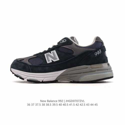 公司级 新百伦New Balance 992 复古风格简约经典舒适百搭时尚休闲鞋缓震透气跑步鞋。鞋面采用猪皮革与织物相结合，尼龙网布在拼接工序上极为繁复，彰显质