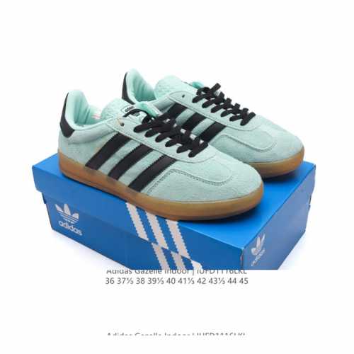 真标 阿迪达斯 Adidas Originals Gazelle Indoor复古三叶草防滑透明橡胶板鞋经典运动鞋。这款经典鞋,忠于原版设计,缀撞色三条纹和鞋跟