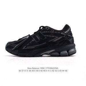 公司级 新百伦 New Balance M1906系列 复古运动鞋单品宝藏老爹鞋款。作为Nb最经典的档案鞋型之一，与 2一样，1906有着Nb最成熟的技术加持和