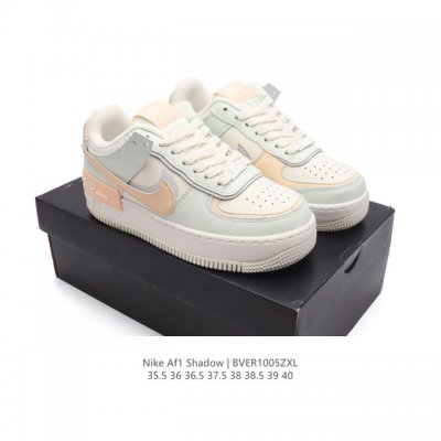 Nike 耐克低帮板鞋 空军一号 Af1马卡龙 Af1厚底增高百搭运动板鞋 Nike Air Force 1 “Shadow” 造型设计上与 Sacai X N