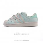 阿迪达斯 Adidas Superstar 2025年新款鞋子 蛇年新款经典贝壳头系列 新款休闲板鞋潮流女士运动鞋 鞋面柔软皮革拼接材质 标志性的贝壳鞋头 简约