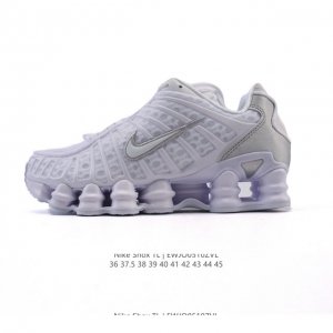 耐克 Nike Shox Tl 男女子运动鞋厚底增高老爹鞋，令机械力学缓震性能跃升新层次。采用透气网眼鞋面和全掌型 Nike Shox 技术，革新演绎经典 20