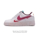 耐克 Nike Air Force 1 '07 Low 空军一号含气垫 小白鞋 低帮百搭厚底增高休闲运动板鞋。柔软、弹性十足的缓震性能和出色的中底设计，横跨复古