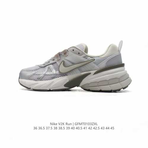 Nike 耐克 V2K Run 减震防滑 复古低帮运动跑步鞋 超火复古跑鞋，采用太空革组合呼吸网眼布鞋面材质，搭载正确4层组合底模，嵌入tpu加固稳定模块,双层