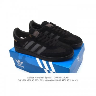阿迪达斯 Adidas Handball Spezial 低帮三叶草学院风复古休闲板鞋 德训鞋 橡胶底柔软皮革拼接经典运动鞋板鞋。圆头、缝合拼接设计、正面绑带、