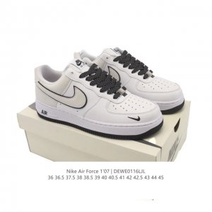 特价 耐克 Nike Air Force 1 '07 Low 空军一号含气垫 低帮 小白鞋 百搭厚底增高休闲运动板鞋。柔软、弹性十足的缓震性能和出色的中底设计，