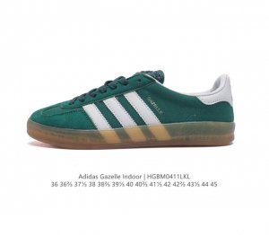 阿迪达斯 Adidas Originals Gazelle Indoor 复古三叶草防滑透明橡胶板鞋经典运动鞋。这款经典鞋,忠于原版设计,缀撞色三条纹和鞋跟饰片