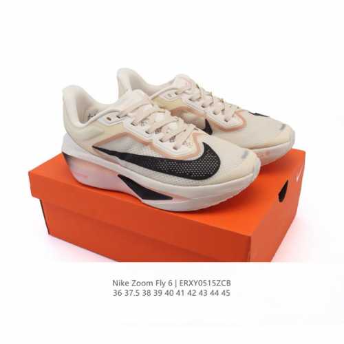 公司级 Nike耐克Zoom Fly 6 马拉松碳板米黑跑步鞋男女同款运动鞋Fn8455-001春新款Zoom Fly 6 Prm缓震轻便跑步鞋。这款鞋在继承了