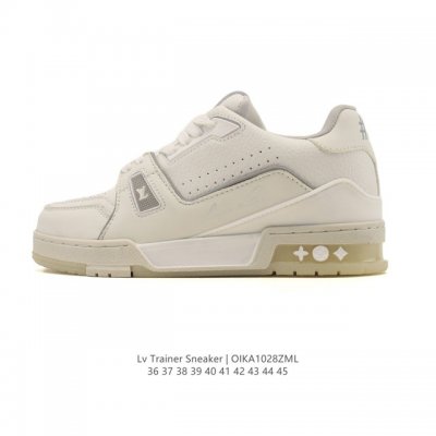 公司级 头层皮带芯片 路易威登 Louis Vuitton Lv路易威登板鞋 时尚运动鞋潮厚底增高男女鞋。舒适防滑底和百搭性霸屏整个时尚娱乐圈，细节调整完美主义