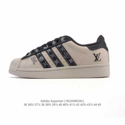 公司级 真标 阿迪达斯 Adidas Superstar 2025年新款鞋子 蛇年新款经典贝壳头系列 新款休闲板鞋潮流男女士运动鞋 路易威登联名。鞋面柔软皮革拼